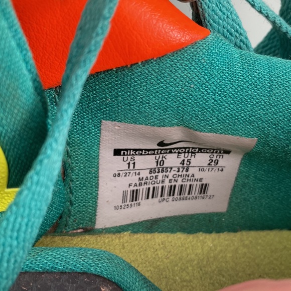 Mens Nike shoes - Picture 6 of 6